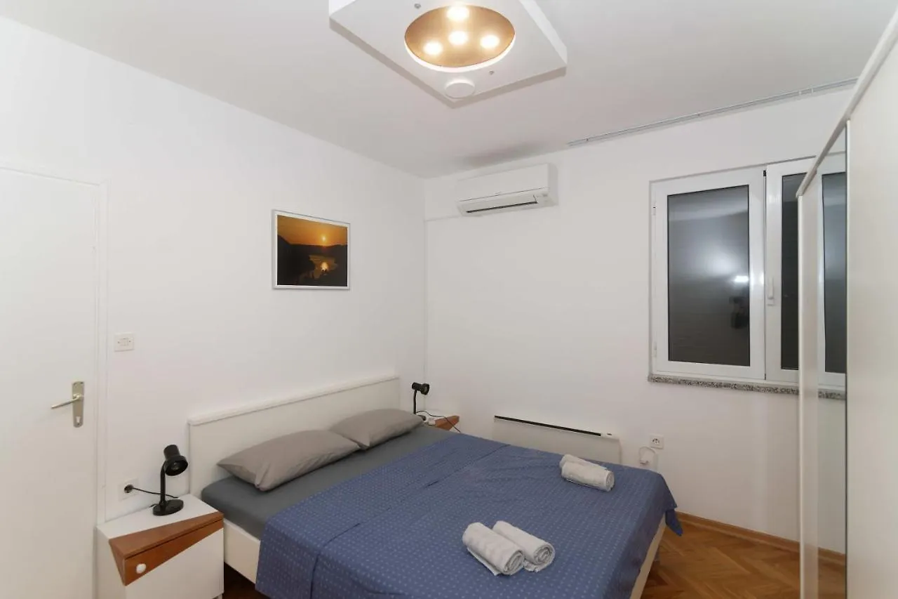Apartments Jasna 1 Novigrad